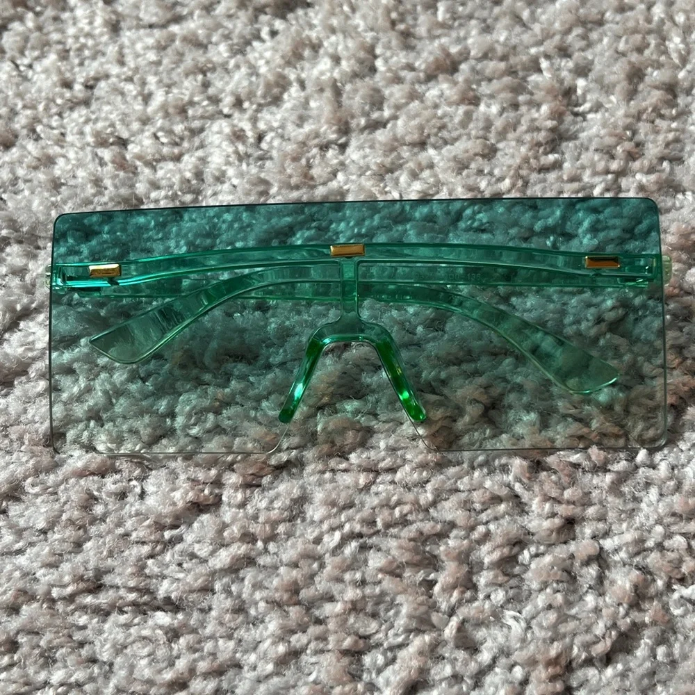 Stylish Green Sunglasses
